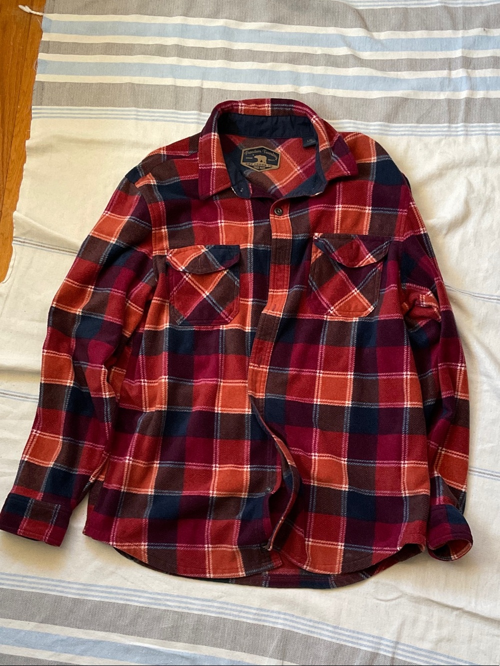 Men's Red & Navy Plaid Button-Down Flannel Shirt